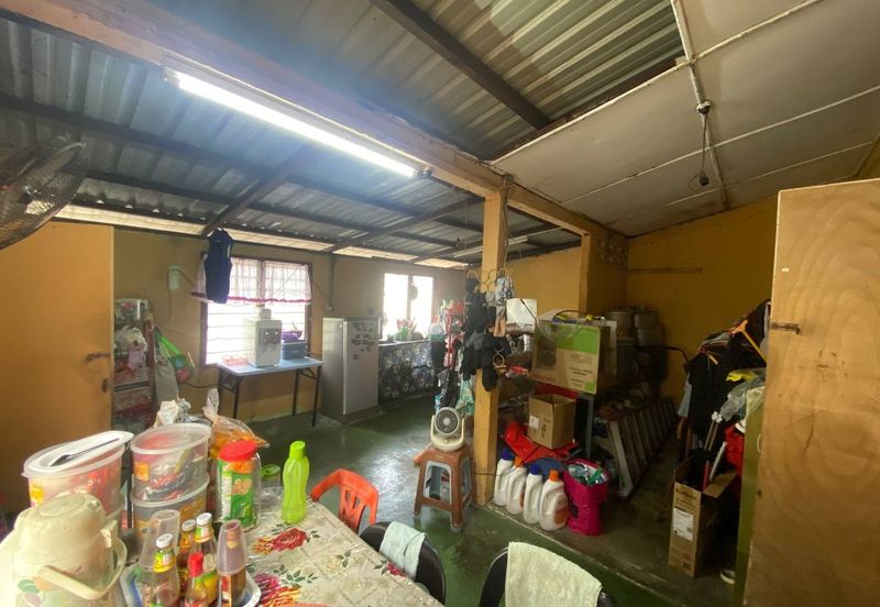 Kampung Kenangan Tun Dr Ismail