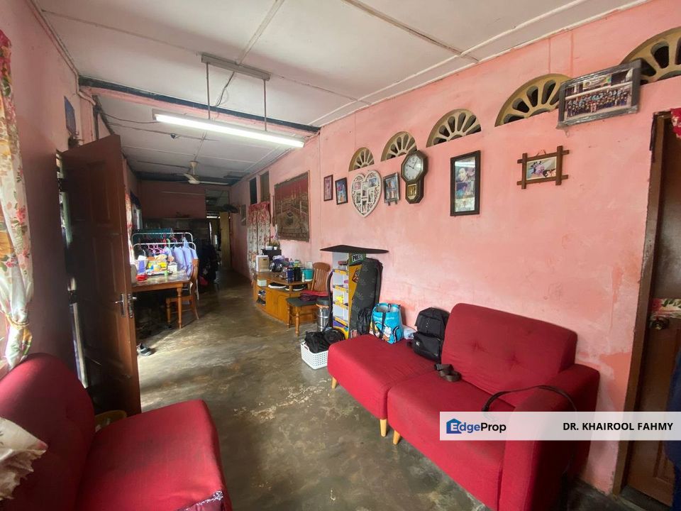 Muar Corner Lot Kampung Kenangan Tun Dr Ismail Teres Setingkat, Johor, Muar