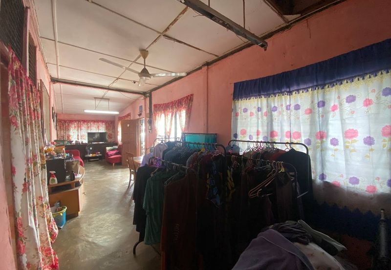 Kampung Kenangan Tun Dr Ismail