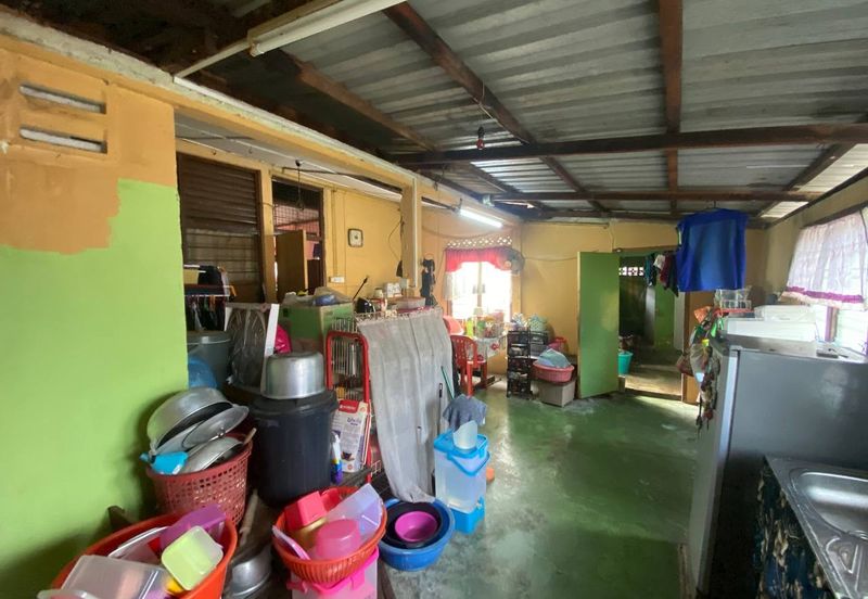 Kampung Kenangan Tun Dr Ismail