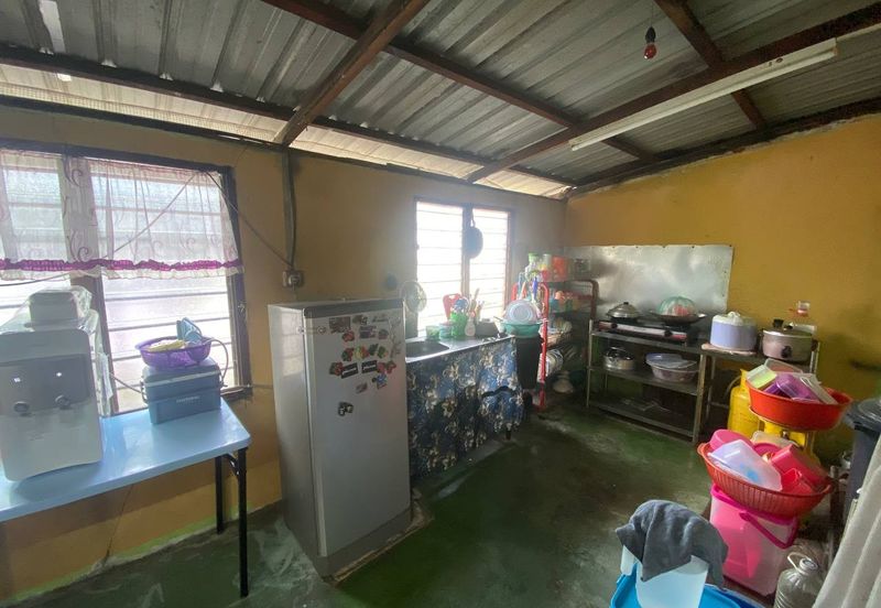 Kampung Kenangan Tun Dr Ismail