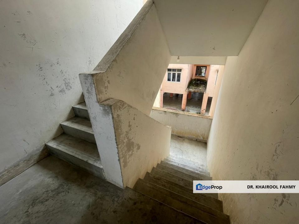 Level 2 Flat Bukit Indah 2 Johor Bahru Near Secondlink Singapore, Johor, Johor Bahru