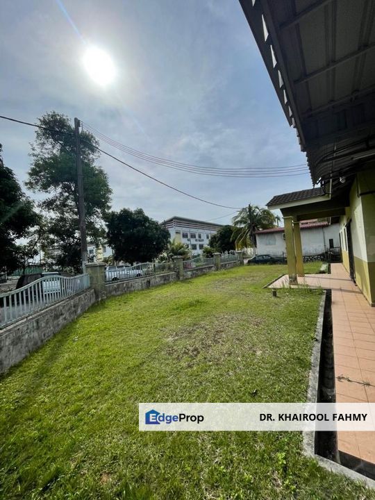 Corner Lot Taman Pulai Emas Single Storey Terrace Renovated, Johor, Kangkar Pulai