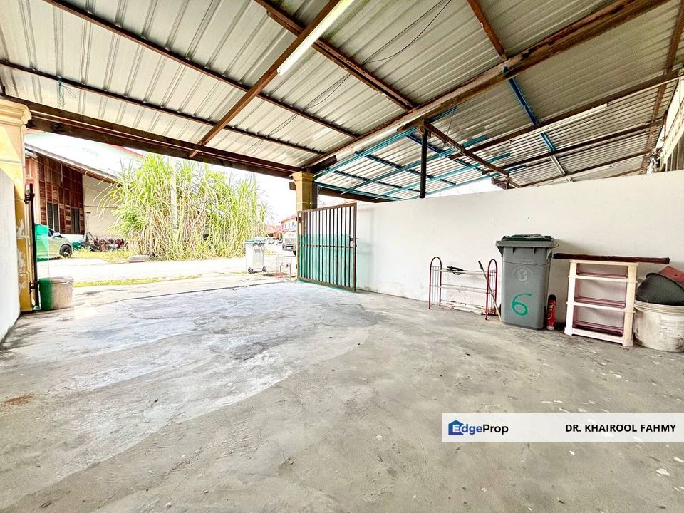 Batu Pahat Parit Raja Taman Melewar Double Storey Terrace, Johor, Parit Raja