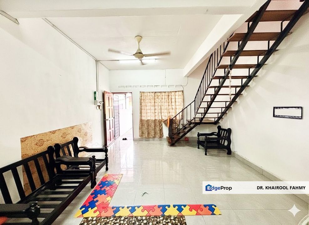 Batu Pahat Parit Raja Taman Melewar Double Storey Terrace, Johor, Parit Raja