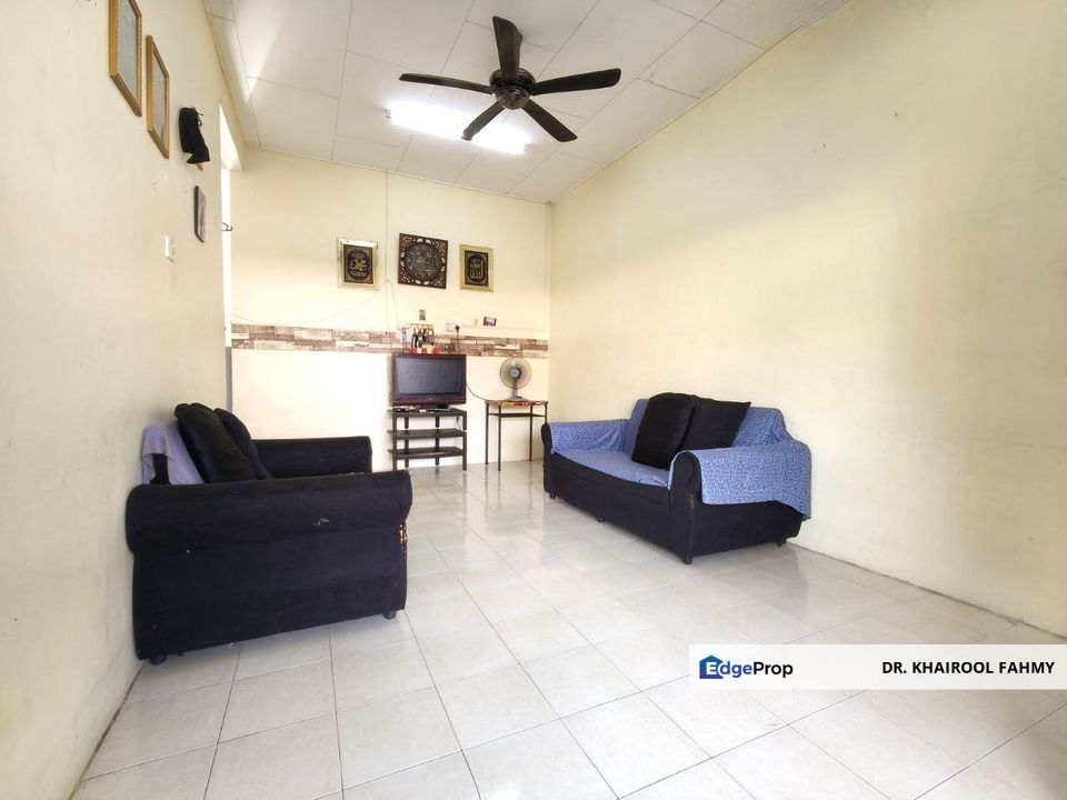 (Non Bumi) Kluang Bandar Seri Impian Teres Setingkat Ada Tanah Belakang (SAIZ BESAR 22 x 75), Johor, Kluang