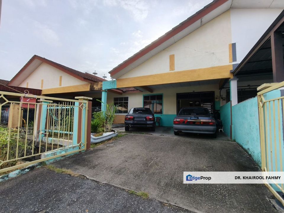 (Non Bumi) Kluang Bandar Seri Impian Teres Setingkat Ada Tanah Belakang (SAIZ BESAR 22 x 75), Johor, Kluang