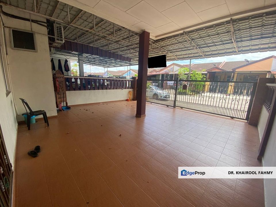 Bandar Putra Kulai Jalan Merak Single Storey Terrace Renovated, Johor, Kulai