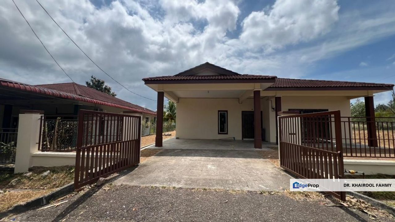 Banglo Tanah Besar Taman Seri Impian Kopketa NON BUMI, Johor, Kluang