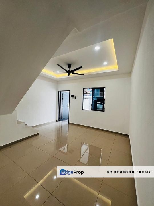 Taman Sri Makmur Pontian Double Storey Terrace Fully Renovated, Johor, Pontian