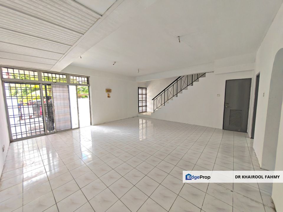 Non bumi Senai Seelong Taman Impian Jaya Double Storey Terrace, Johor, Senai