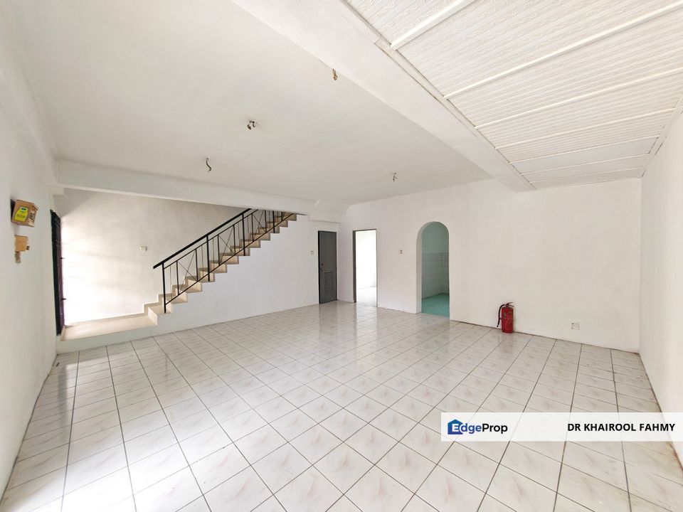 Non bumi Senai Seelong Taman Impian Jaya Double Storey Terrace, Johor, Senai