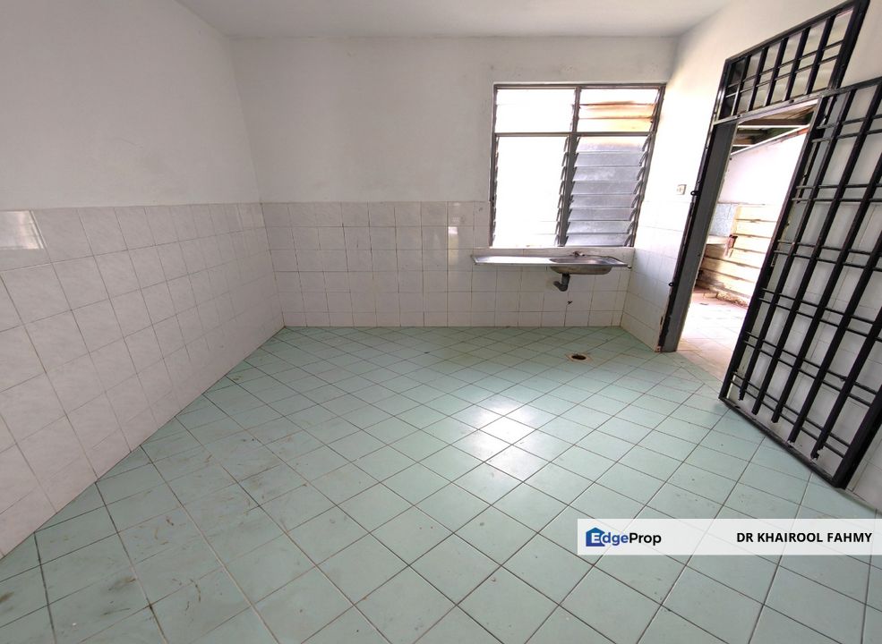 Non bumi Senai Seelong Taman Impian Jaya Double Storey Terrace, Johor, Senai