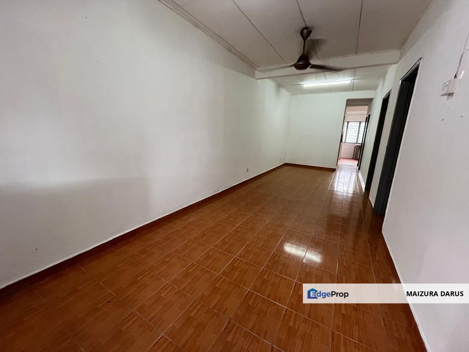 Extended Single Storey Terrace Bandar Tasik Kesuma, Semenyih, Selangor, Semenyih