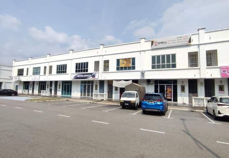 First Floor Ruang Pejabat / Shop Lot Melodi Eco Majestic, Semenyih