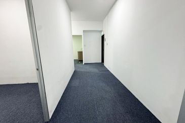 First Floor Ruang Pejabat / Shop Lot Melodi Eco Majestic, Semenyih