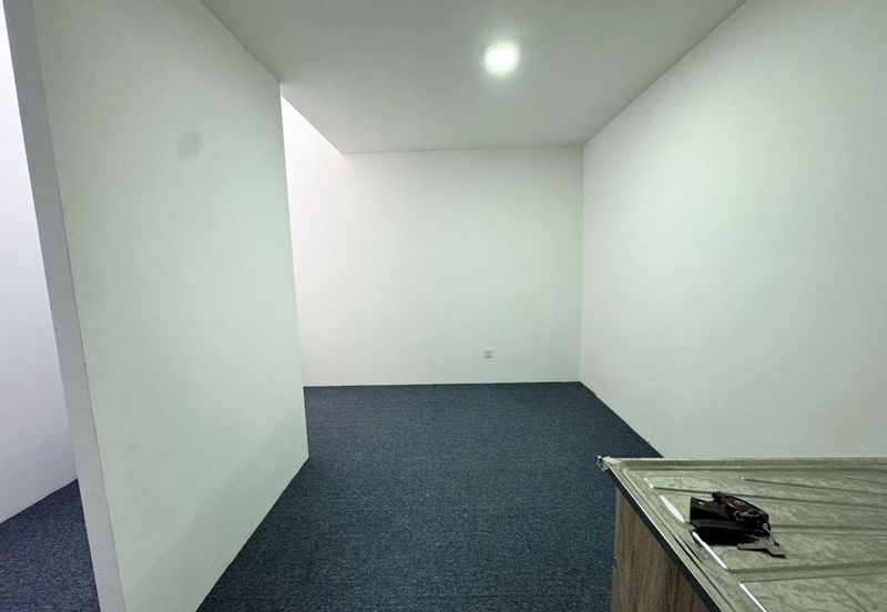 First Floor Ruang Pejabat / Shop Lot Melodi Eco Majestic, Semenyih