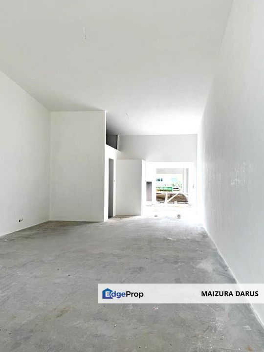 New Shop Lot Single Storey Bandar Tasik Kesuma, Beranang, Selangor, Semenyih
