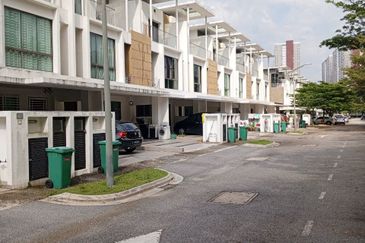 Lake Point Residence