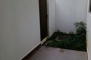 Lake Point Residence