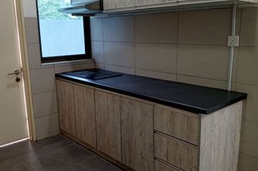 Lake Point Residence