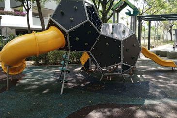 Lake Point Residence