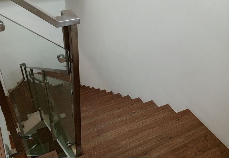 Lake Point Residence