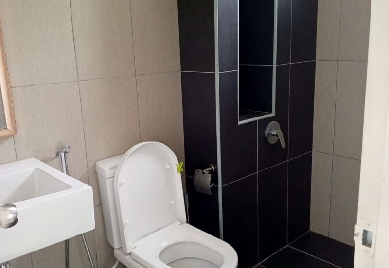 Lake Point Residence