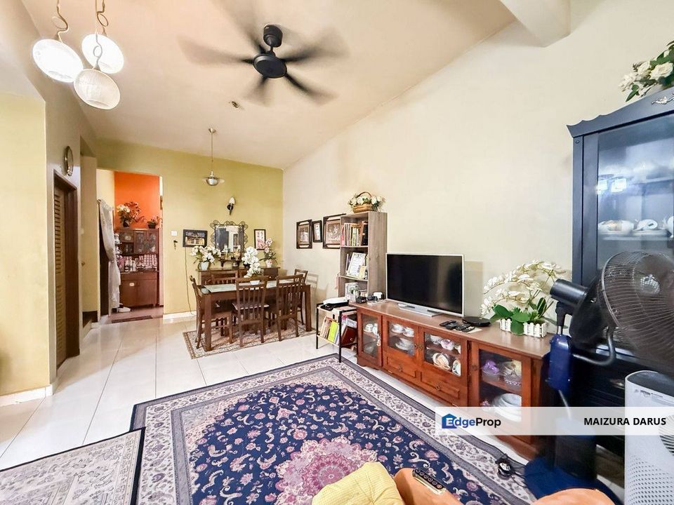 Double Storey Terrace Jalan Suakasih Bandar Tun Hussien Onn BTHO, Selangor, Cheras