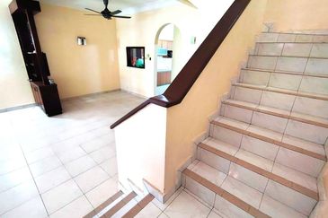 Bandar Tun Hussein Onn