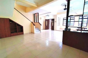 Bandar Tun Hussein Onn