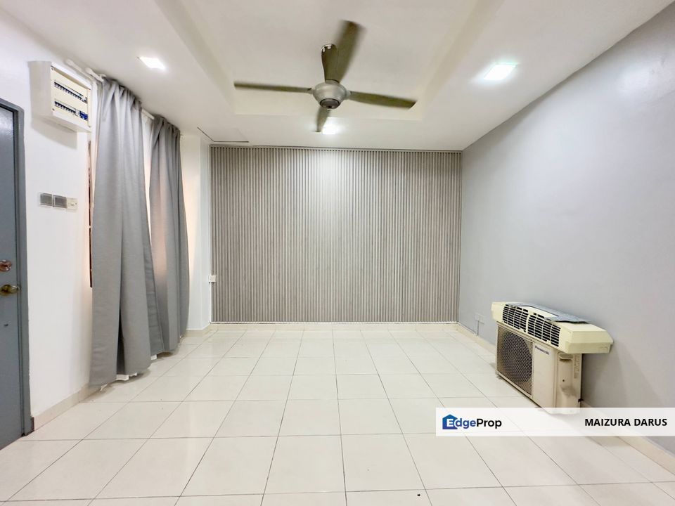 FACING OPEN & 10 FEET LAND AT BACKYARD Double Storey Terrace Jalan Suakasih, Bandar Tun Hussien Onn, Cheras, Selangor, Cheras