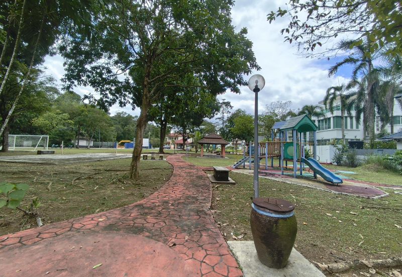 Seksyen 8, Kota Damansara