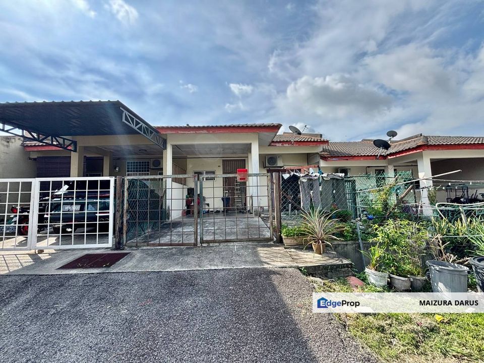 Dekat Surau Single Storey Terrace Bandar Tasik Kesuma, Semenyih, Selangor, Semenyih