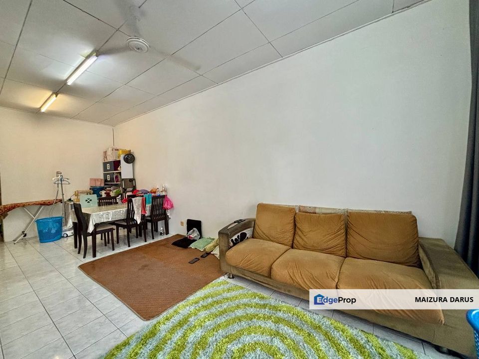 Dekat Surau Single Storey Terrace Bandar Tasik Kesuma, Semenyih, Selangor, Semenyih