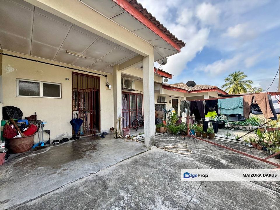 Dekat Surau Single Storey Terrace Bandar Tasik Kesuma, Semenyih, Selangor, Semenyih