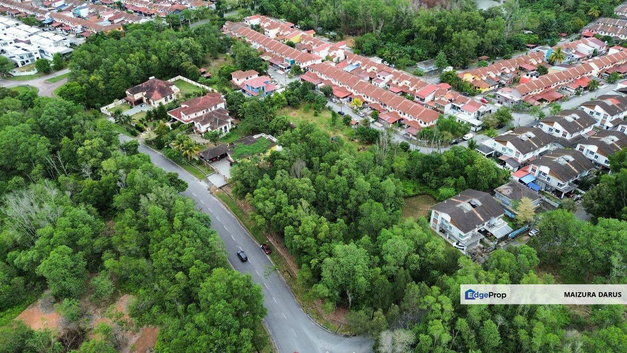 Tanah Lot Banglo Tepi Jalan di Bandar Tasik Kesuma, Beranang, Selangor, Semenyih