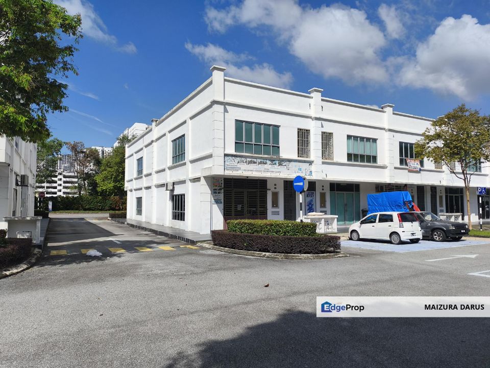 End Lot First Floor Shop Lot Melodi, Eco Majestic, Semenyih, Selangor, Semenyih