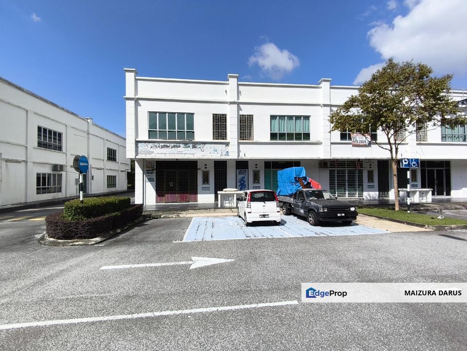 End Lot First Floor Shop Lot Melodi, Eco Majestic, Semenyih, Selangor, Semenyih