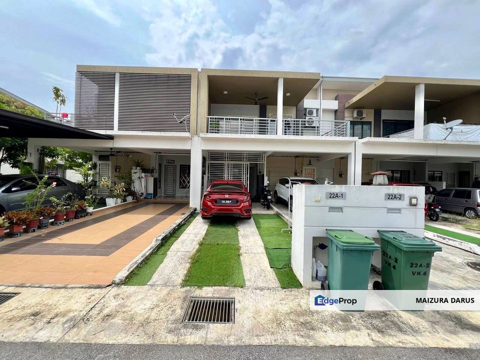 Lower Unit Renovated Villa Kesuma Townhouse, Selangor, Semenyih