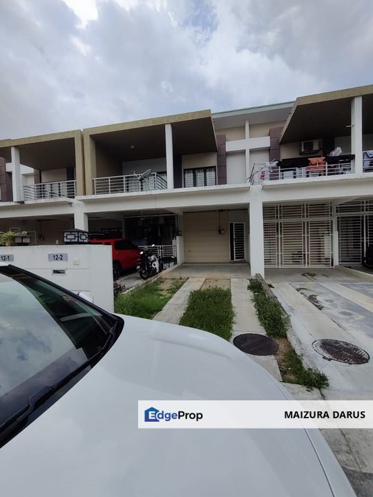 Big Balcony Cheapest Upper Unit Villa Kesuma, Bandar Tasik Kesuma, Selangor, Semenyih