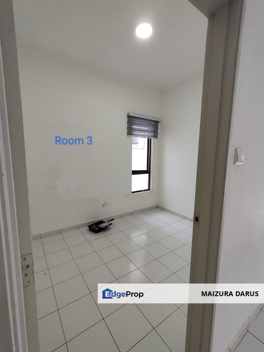 Big Balcony Cheapest Upper Unit Villa Kesuma, Bandar Tasik Kesuma, Selangor, Semenyih