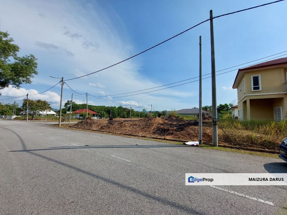 Corner Flat Land Tanah Lot Banglo Bandar Tasik Senangin, Mahkota Hill, Negeri Sembilan, Lenggeng