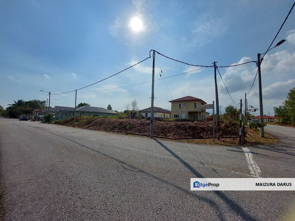 Corner Flat Land Tanah Lot Banglo Bandar Tasik Senangin, Mahkota Hill, Negeri Sembilan, Lenggeng