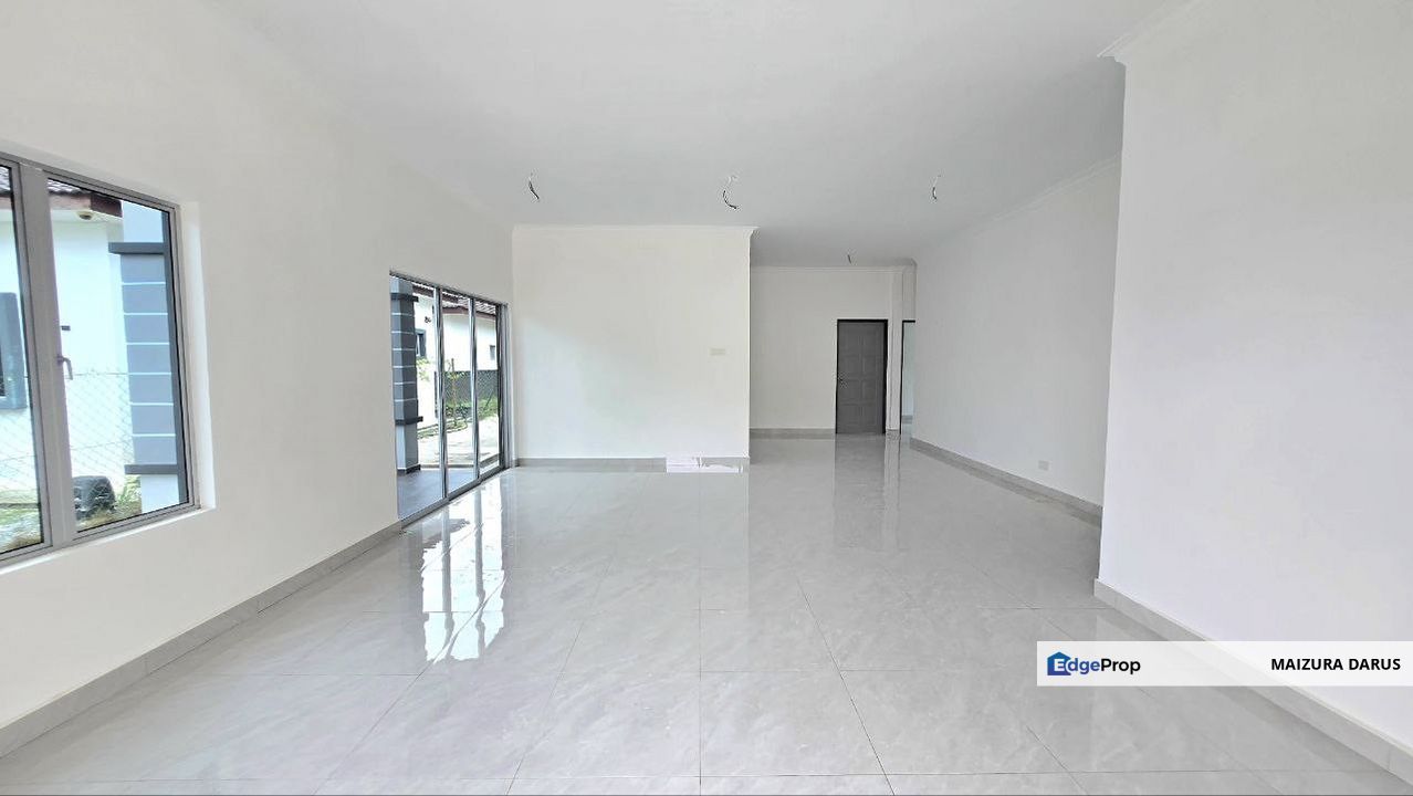 Rumah Baru Banglo Setingkat Mahkota Hills, Lenggeng, Bandar Tasik Senangin, Negeri Sembilan, Lenggeng