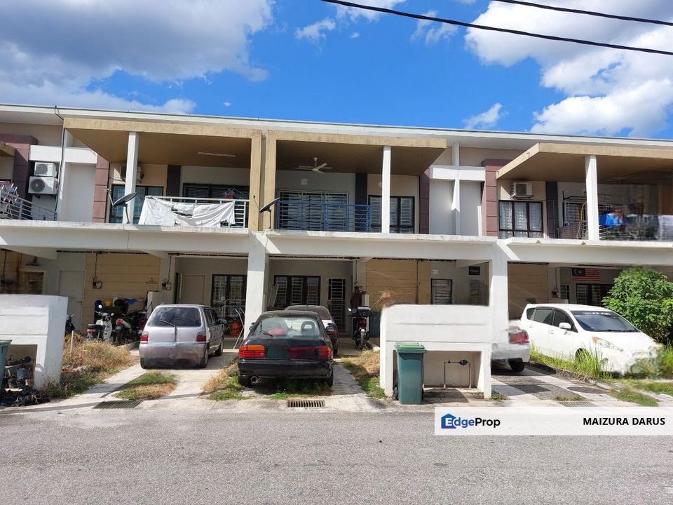 Lower Unit Villa Kesuma, Bandar Tasik Kesuma, Semenyih, Selangor, Semenyih