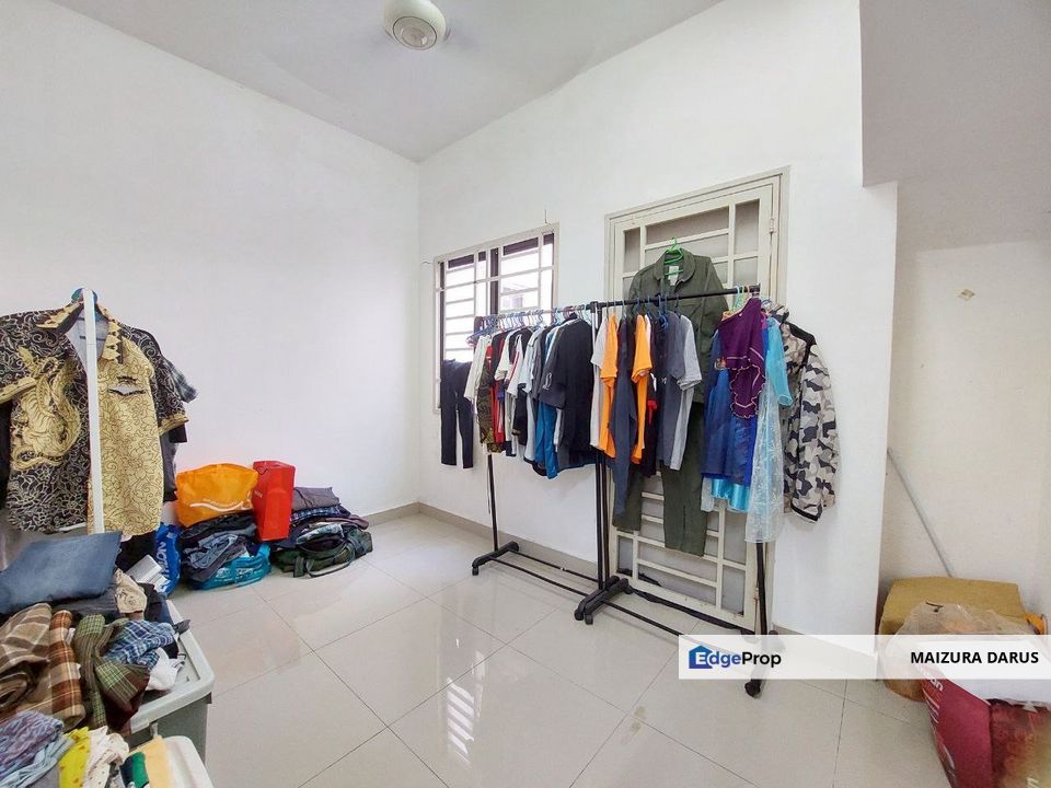 Lower Unit Villa Kesuma, Bandar Tasik Kesuma, Semenyih, Selangor, Semenyih