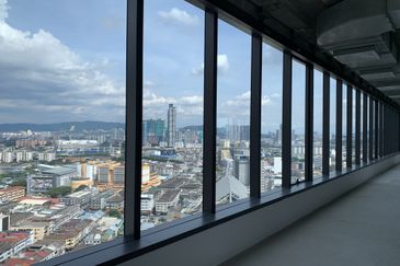 Menara EcoWorld (The Stride Strata Office @ BBCC)