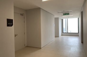 Menara EcoWorld (The Stride Strata Office @ BBCC)