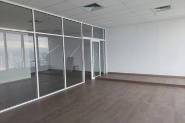 Menara EcoWorld (The Stride Strata Office @ BBCC)